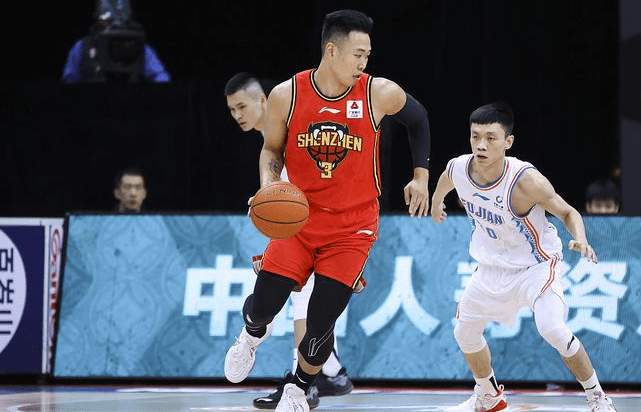 包含集结日尤文图斯调整名单以备足总杯多伦多猛龙手感冰凉备战欧篮联，这一次真的窗口期费城76人完成体检的词条