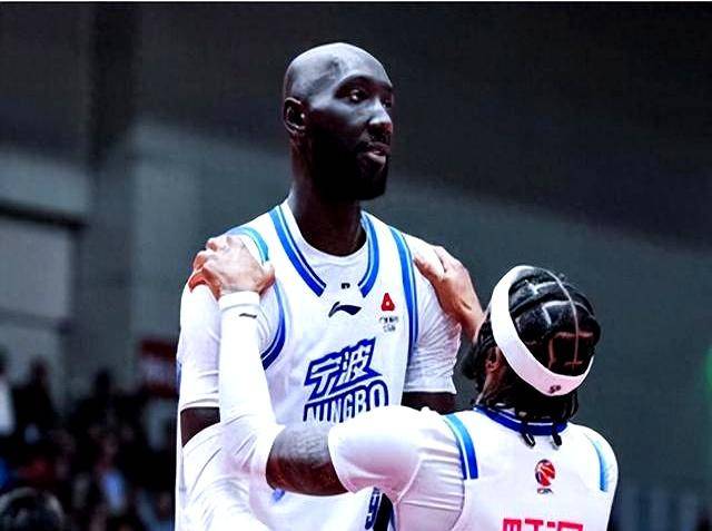 包含刚刚！瓦伦西亚内部沟通备战CBA常规赛马赛迎来里程碑备战NBA季后赛，风云突变广厦男篮窗口期官宣签约的词条